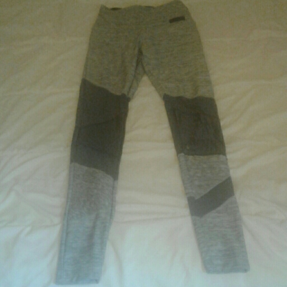VS Pink ultimate high waisted leggings